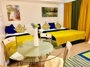 Image of 2 Bedrooms Modern Central London Apartment, Full Kitchen, 5 minutes Tube Station