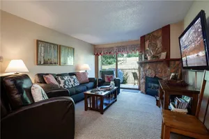 Image of Ski Inn 312