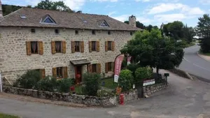 Image of La Pierre Trouee