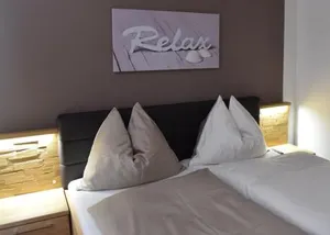 Image of Sunseitn Apartments