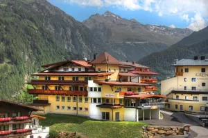 Image of Hotel Bruno - SUMMER CARD