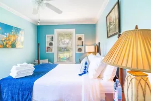 Image of Farnsworth House Bed & Breakfast