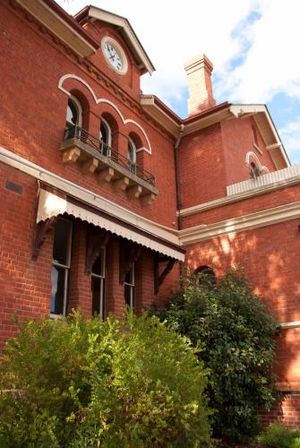 Image of St Arnaud Old Post Office Apartments