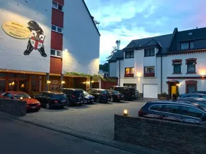 Image of Hotel & Weinhaus Zum Schwarzen Bären