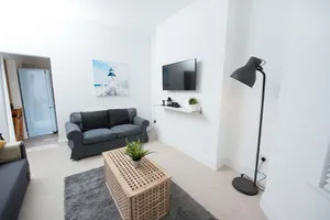 Image of Lovely Modern 2 Bed Apartment In Central Cardiff