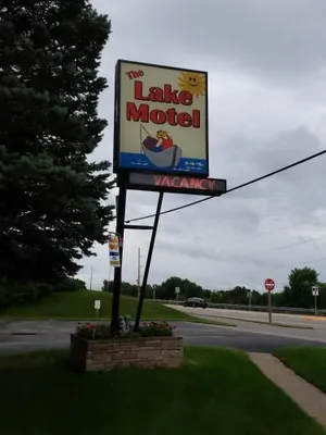Image of Lake Motel