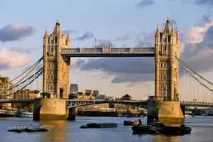 Image of Trendy 2 Bedroom apartment in vibrant Shoreditch, central London zone 1 free WiFi - sleeps 4+2