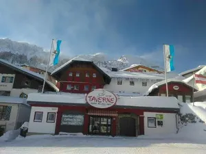 Image of Party Hotel Taverne