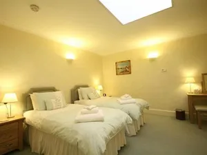 Image of Lakeside Cottage Painswick