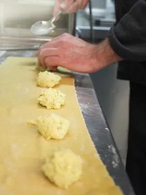 Image of Rotes Ross Marktbergel