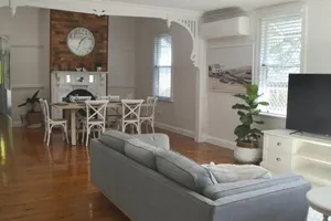 Image of Belle Vue Cottage - East Toowoomba