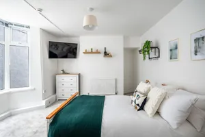Image of 96 Caerleon Road Apartment B