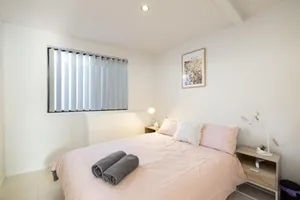 Image of 2 Bedroom Great Location & Walk to Train