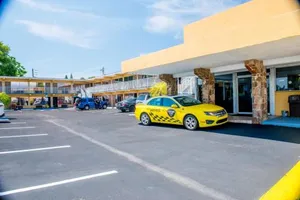 Image of Lakeview Motel