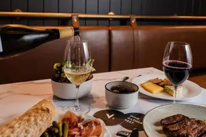 Image of The Victoria Hotel Rutherglen