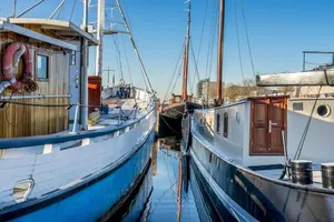 Image of Asile Flottant