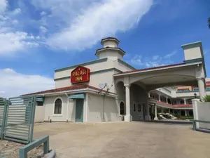 Image of Palace Inn Bissonnet
