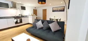 Image of Northampton 2 Bedroom Town Centre Apartment close to University, Hospitals, Brackmills