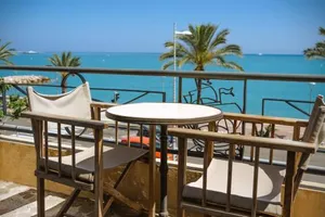 Image of Hôtel du Bord de Mer "Le Vanillé"