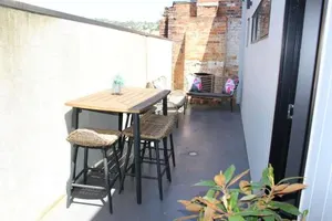 Image of CBD Elizabeth St Modern Townhouse - Secure Parking