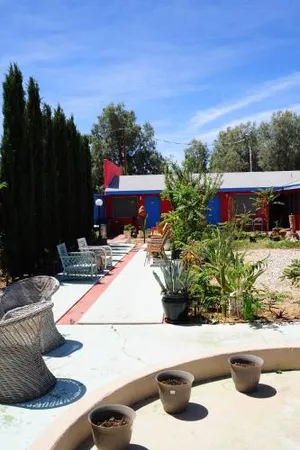 Image of Safari Motor Inn - Joshua Tree