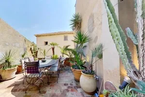 Image of La Maison Du Prince
