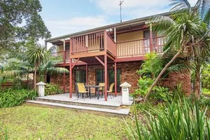Image of Karri Birdsong Retreat