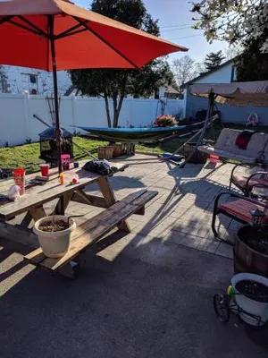 Image of Model Motel