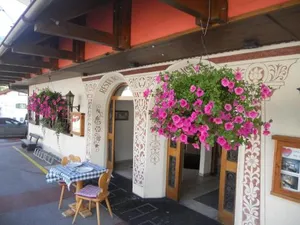 Image of Cresta Hotel