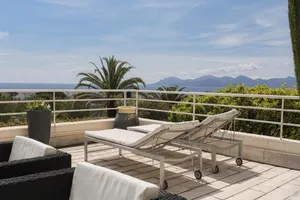 Image of Cannes centre Vue Mer Piscine Terrasse