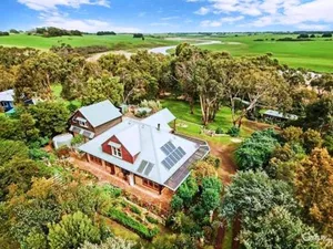 Image of Curdie River Retreat