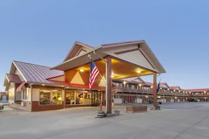 Image of Econo Lodge Inn & Suites