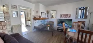 Image of LES FRUITS DE MER, parking gratuit, lits faits, animal bienvenu et tout à pied