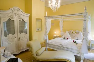 Image of SchlossHOTELGedern