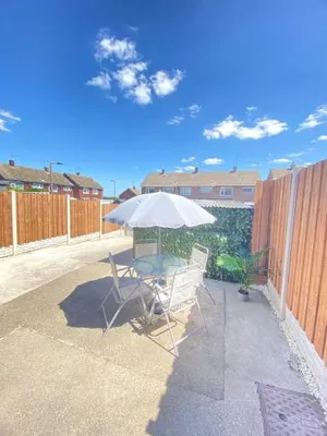 Image of Maltby House, Rotherham for contractors & Families, free private parking, WIFI etc