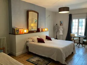 Image of Ainsi De Suites