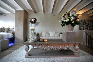 Image of Suite & B by Hofke van Bazel