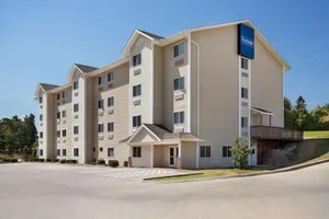 Image of Oak Tree Inn, McAlester