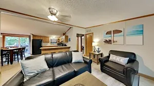 Image of Island Club #97