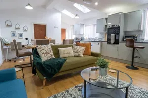 Image of Heartland House, 7 Spacious Bedrooms Sleeps 4 plus, near NEC, JLR,BHX