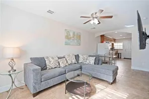 Image of Pristine & Exquisitely Designed APT 7 Min From TX Med Center