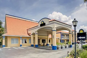 Image of Zen Living Suites Extended Stay - Jacksonville - University Blvd