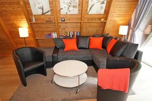 Image of Zeltdachhaus mit moderner Ausstattung
