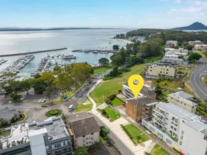 Image of 10 'teramby Court' 104 Magnus Street In The Heart Of Town With Water Views
