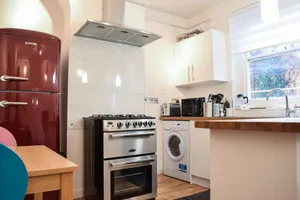 Image of Stylish Near London Bridge