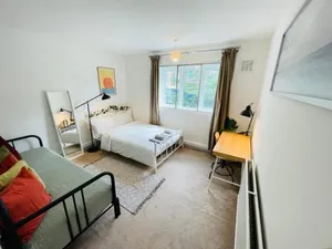 Image of Greenwich Apartments by Sleepy