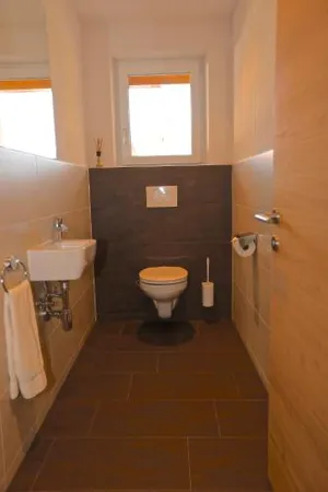 Image of Ladis Living