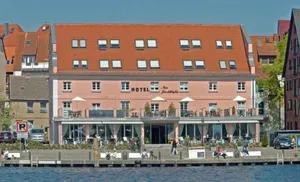 Image of Hotel Am Yachthafen