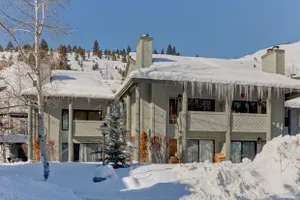 Image of Greyhawk in Warm Springs by Alpine Lodging