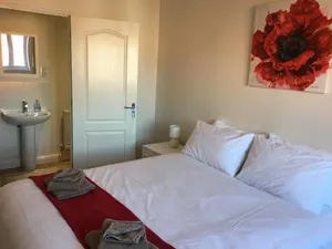 Image of New and Comfortable with Parking